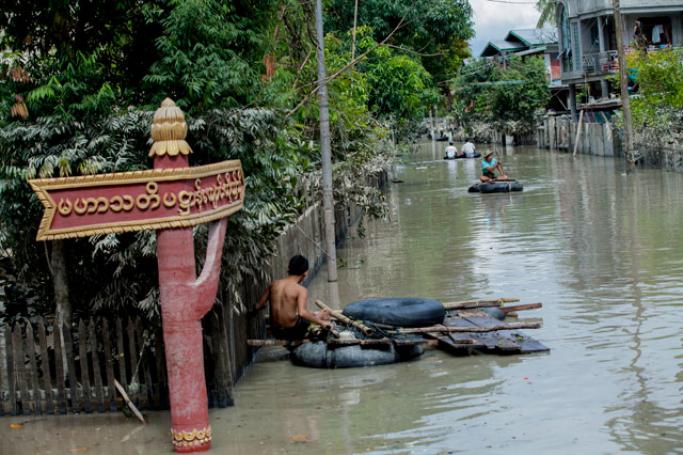 စစ်ကိုင်းတိုင်း ကလေးမြို့ရှိ ရေကြီးမှု အခြေအနေကို တွေ့မြင်ရစဉ်။ ဓါတ်ပုံ - ဟောင်ဆာ (ရာမည)
