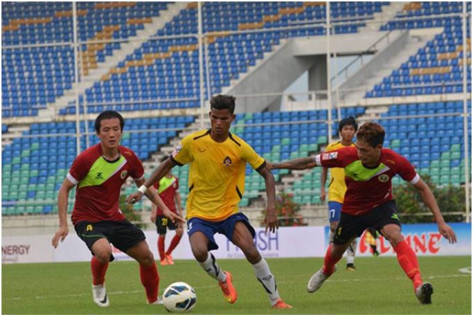 မြန်မာနေရှင်နယ်လိဂ်ပွဲစဉ်တစ်ပွဲအဖြစ် မကွေးအသင်းနှင့် ချင်းအသင်းတို့ကစားနေစဉ်။