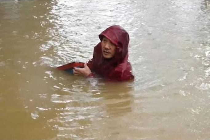 Embedded thumbnail for ဗီယက်နမ်နိုင်ငံ အလယ်ပိုင်းမှာ ရေကြီးမှုကြောင့် လူ ၁၁၁ ဦးထက်မနည်း သေဆုံး 
