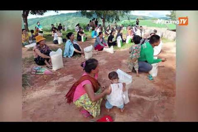 Embedded thumbnail for မြန်မာစစ်တပ်၏ ခြိမ်းခြောက်မှုကြောင့် သျှမ်းစစ်ဘေး‌ရှောင်ဒုက္ခသည် (၆၀၀၀) ကျော် စိုးရိမ်ထိတ်လန့်