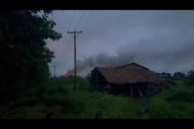 Embedded thumbnail for စစ်ကောင်စီက နံဇကျေးရွာကို မီးဆက်ရှို့၊ ကျေးရွာများကို လက်နက်ကြီးဖြင့် ဆက်တိုက်ပစ်ခတ်
